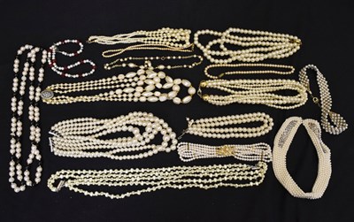 Lot 102 - Quantity of faux pearl necklaces