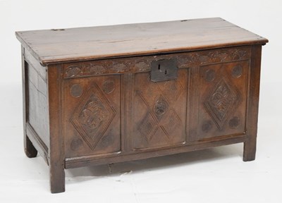 Lot 402 - Oak coffer