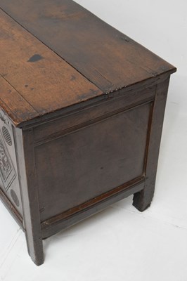 Lot 402 - Oak coffer