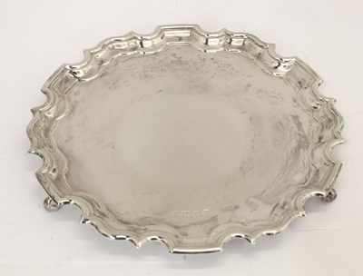 Lot 135 - Elizabeth II silver salver with piecrust edge