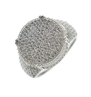 Lot 32 - Silver and cubic zirconia dress ring