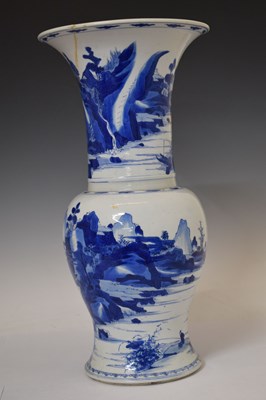 Lot 230 - Early 19th century Chinese blue and white porcelain yen-yen vase