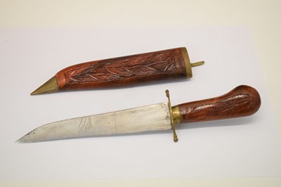 Lot 253 - Indian Kukri knife and a modern dagger