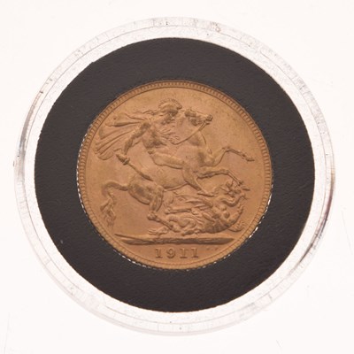 Lot 157 - George V gold sovereign, 1911