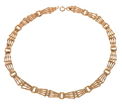 Lot 58 - 9ct gold gate link collarette necklace