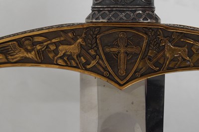 Lot 271 - Spanish made replica 'Robin of Locksley/Earl of Huntington' sword
