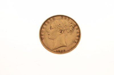Lot 102 - Queen Victoria gold young head sovereign, 1852