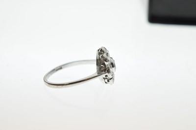 Lot 10 - Diamond nine stone daisy cluster ring