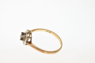 Lot 13 - 9ct gold sapphire and diamond cluster ring