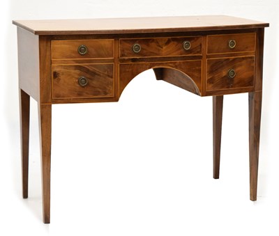 Lot 492 - Small George III-style mahogany bowfront dressing table