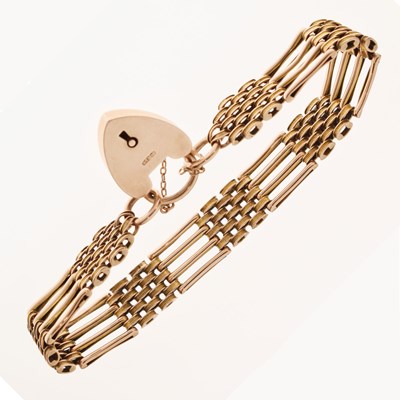 Lot 72 - 9ct gold gate link bracelet