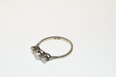Lot 4 - Three-stone diamond ring