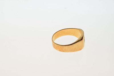 Lot 10 - 18ct gold gypsy set diamond signet ring