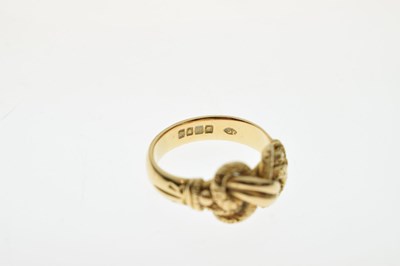 Lot 36 - 18ct gold knotwork ring
