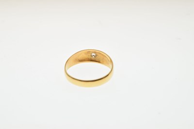 Lot 7 - Late Victorian 22ct gold gypsy set diamond ring