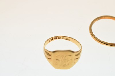 Lot 5 - Three 18ct gold rings