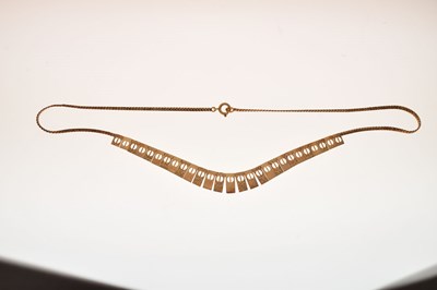 Lot 53 - 9ct gold Cleopatra style necklace