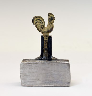 Lot 151 - Bronze pipe tamper in the form of a cockerel