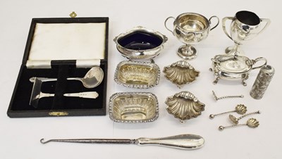 Lot 131 - Mixed lot of sundry silver to include shell salts, trophy cups, condiments, etc