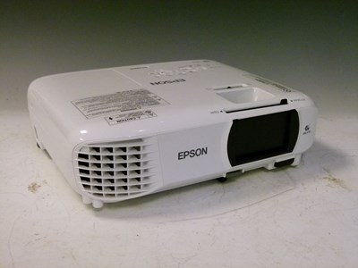 Lot 599 - Epson EH-TW650 Projector with remote