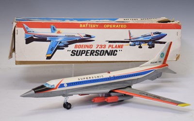 Lot 262 - Yonezawa - Japanese tinplate battery operated  Boeing 733 airplane 'Supersonic'