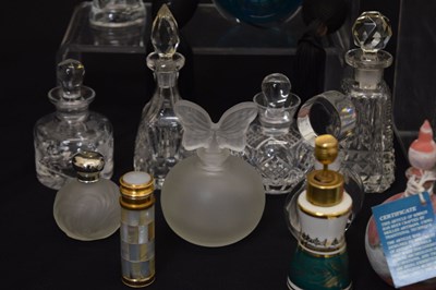 Lot 385 - Quantity of modern glass scent and perfume bottles