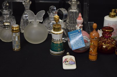 Lot 385 - Quantity of modern glass scent and perfume bottles