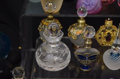 Lot 385 - Quantity of modern glass scent and perfume bottles