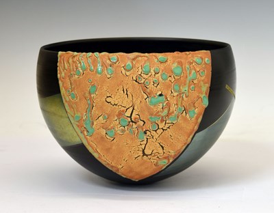 Lot 377 - Tony Laverick - Studio pottery bowl