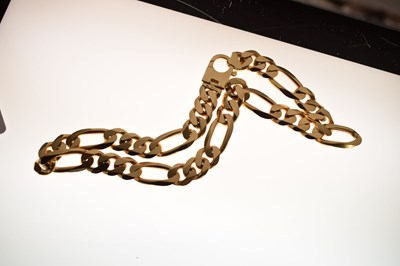 Lot 32 - Heavy gauge filed curb link yellow metal chain, stamped '14K Italy'