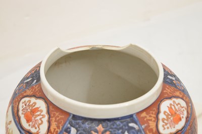 Lot 472 - Large Japanese Imari jar and cover with Dog of Fo finial