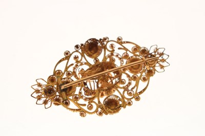 Lot 36 - Cannetille yellow metal brooch, 19th century