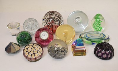 Lot 390 - Collection of glass paperweights