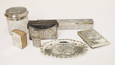 Lot 179 - Collection of silver items each having embossed Reynold's cherubs decoration