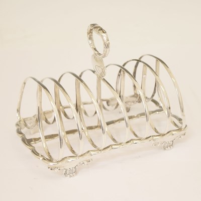 Lot 195 - William IV silver toast rack