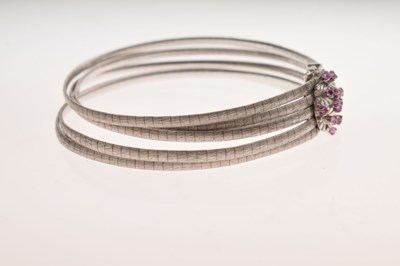 Lot 59 - Ruby 18ct white gold bracelet