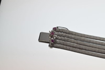 Lot 59 - Ruby 18ct white gold bracelet