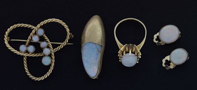 Lot 97 - Small group of modernist opal jewellery