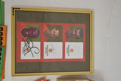 Lot 292 - Quantity of football programmes and memorabilia