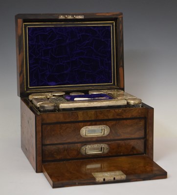 Lot 335 - Victorian walnut vanity box/case