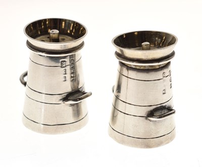 Lot 153 - Pair of silver novelty miniature pepperettes in the form of milk churns