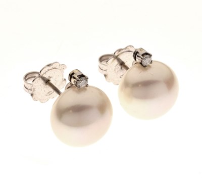 Lot 120 - Pair of cultured pearl ear studs