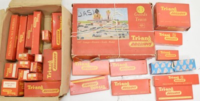 Lot 379 - Triang R3 00 gauge 'Goods Train' set, wagons and trackside accessories