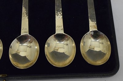 Lot 91 - Cased set of six George VI silver spoons