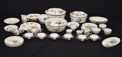 Lot 519 - Collection of Royal Worcester Evesham table wares