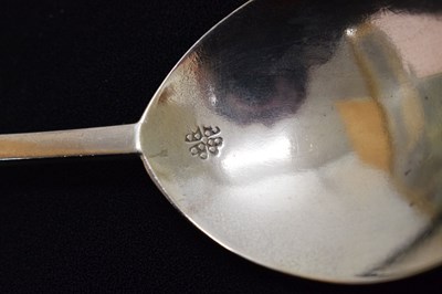 Lot 100 - Mid 17th century East Anglian silver seal-top spoon