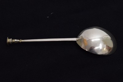 Lot Mid-17th century East Anglican silver Seal-top spoon