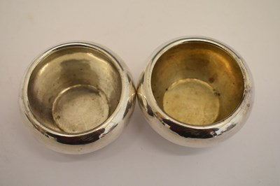 Lot Pair of Victorian silver cauldron salts