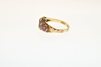 Lot 31 - Victorian garnet and pearl boat head 18ct gold ring