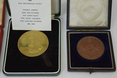 Lot 345 - Quantity of GB medallions, trade tokens, gaming tokens, etc